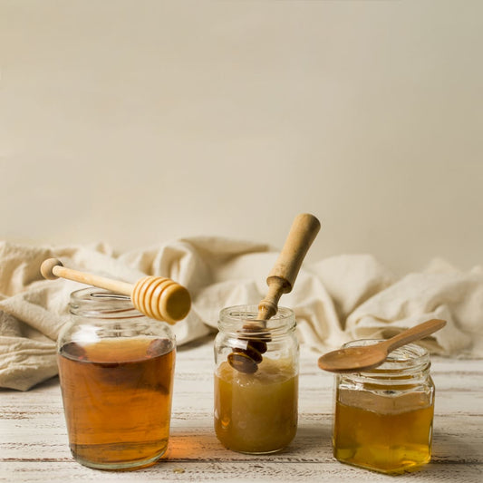 Image illustrant diverses variétés de miel : Quel miel choisir ?